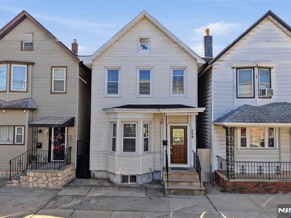 209 Hamilton Street, HARRISON, NJ 07029