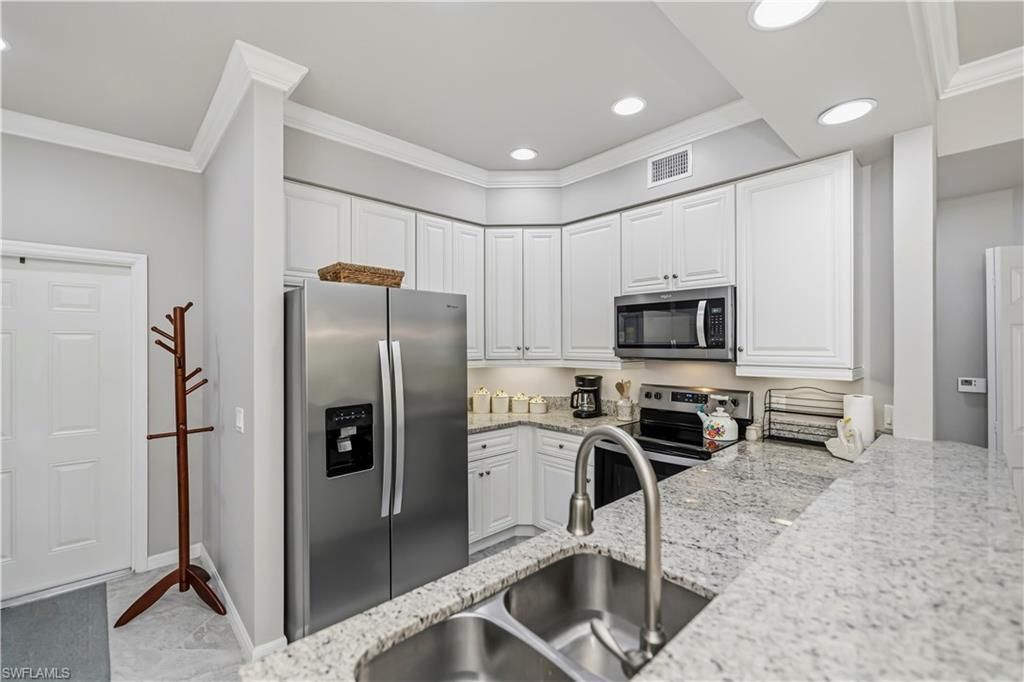 1051 Winding Pines Cir, Unit 107, Cape Coral, FL 33909 Photo