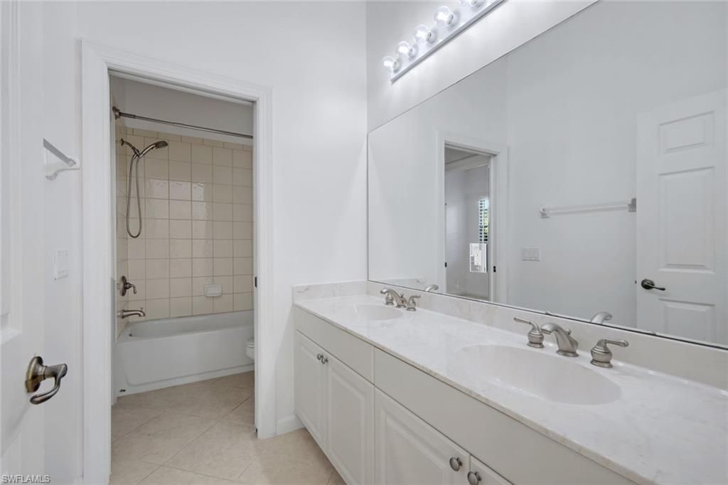 15501 Cadiz Ln , Naples, FL 34110 Photo