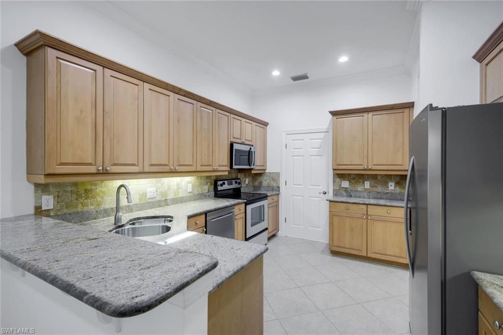 15501 Cadiz Ln , Naples, FL 34110 Photo