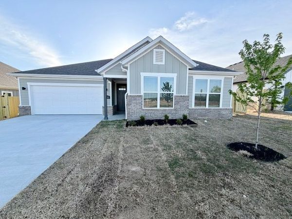 502 Calico Avenue , Fayetteville, AR 72704