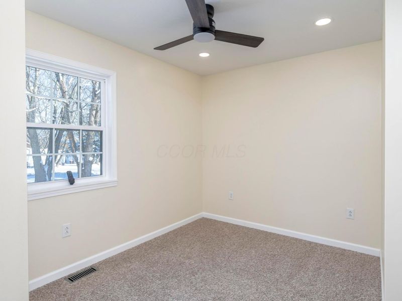 6631 Fascination Way , Hillsboro, OH 45133 Photo 19