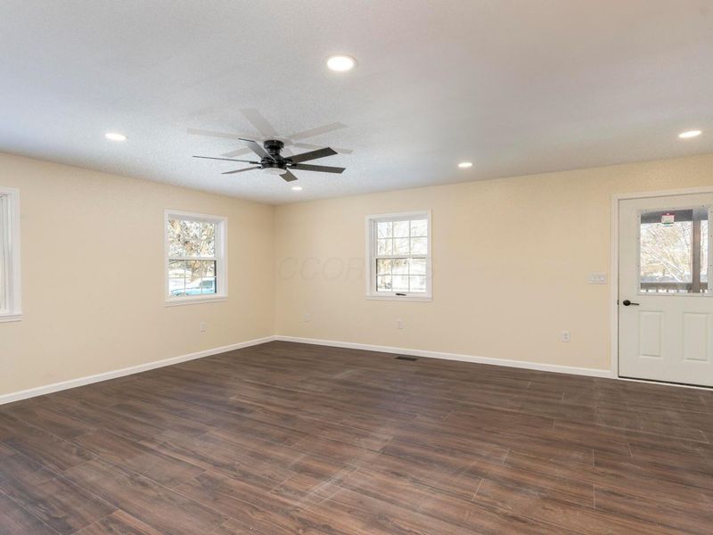 6631 Fascination Way , Hillsboro, OH 45133 Photo 8