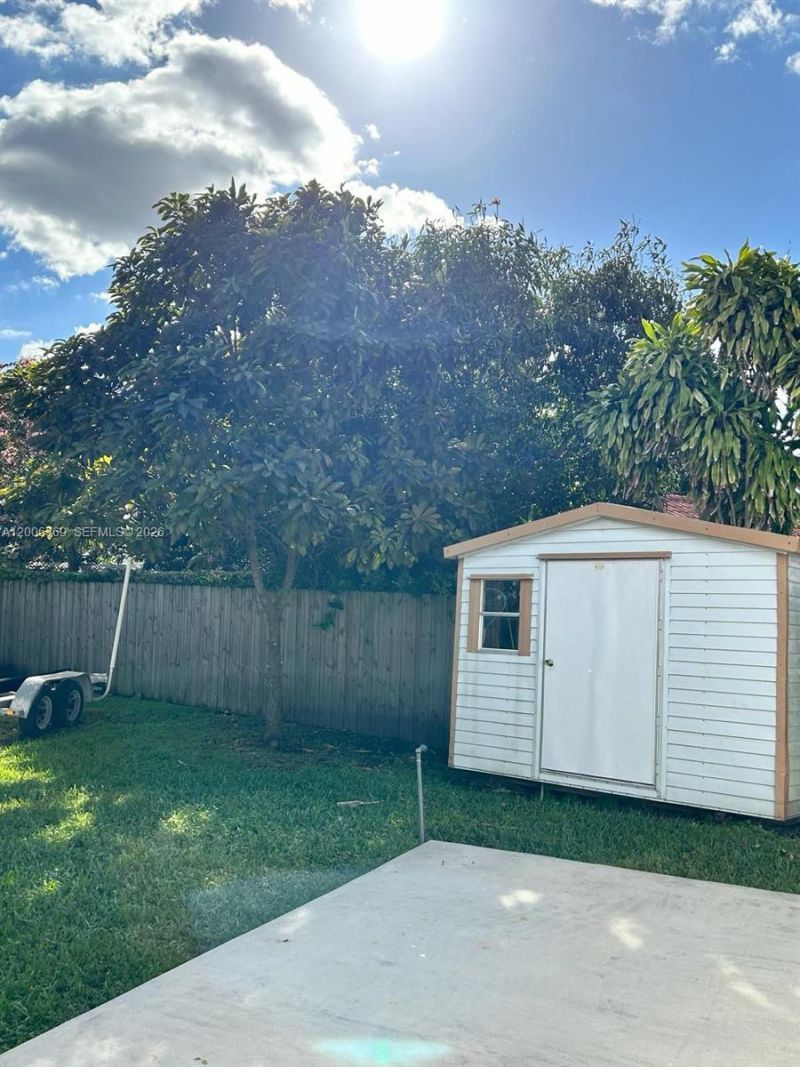 820 NW 132 Ct , Miami, FL 33182 Photo
