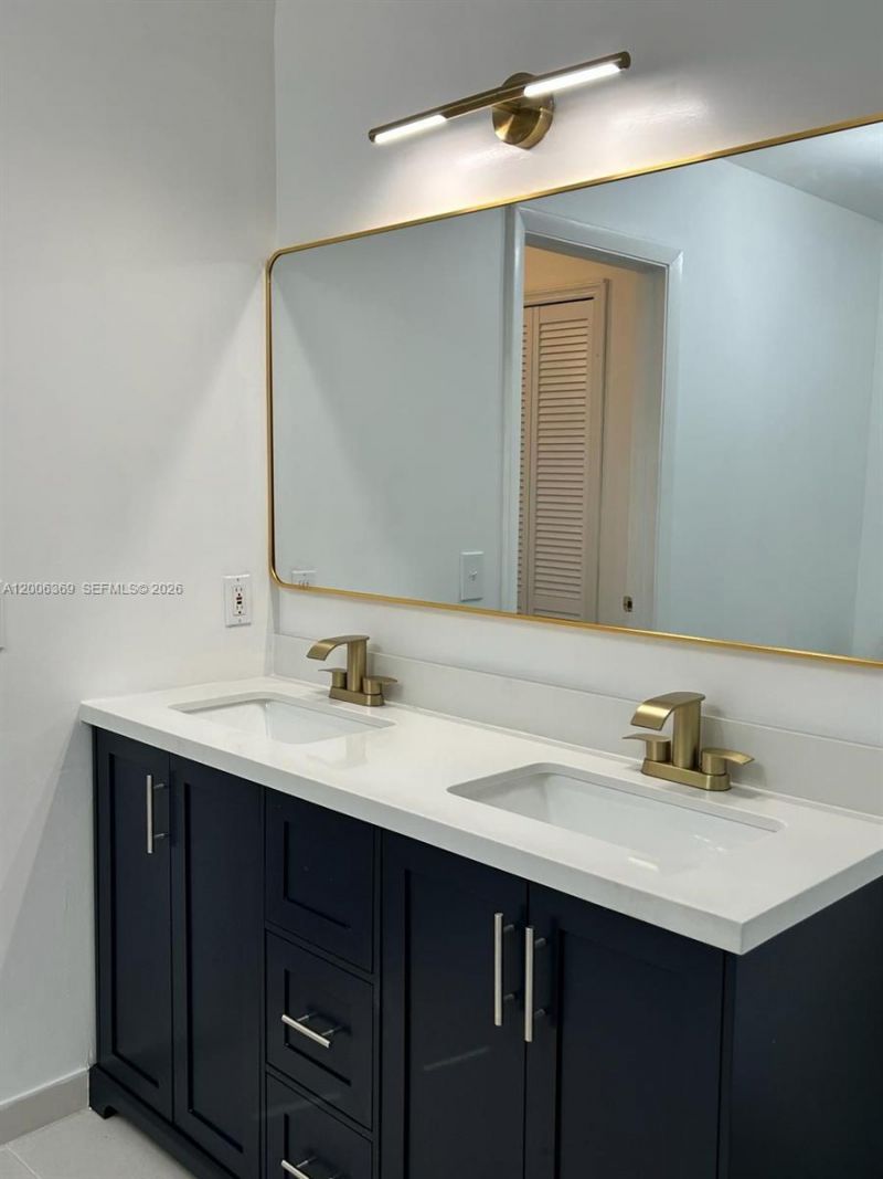 820 NW 132 Ct , Miami, FL 33182 Photo