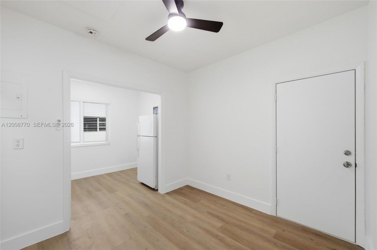 319 80th St , Unit 7, Miami Beach, FL 33141 Photo