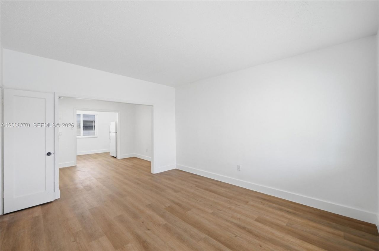 319 80th St , Unit 7, Miami Beach, FL 33141 Photo