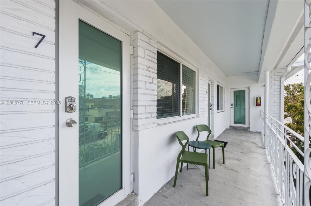 319 80th St , Unit 7, Miami Beach, FL 33141 Photo