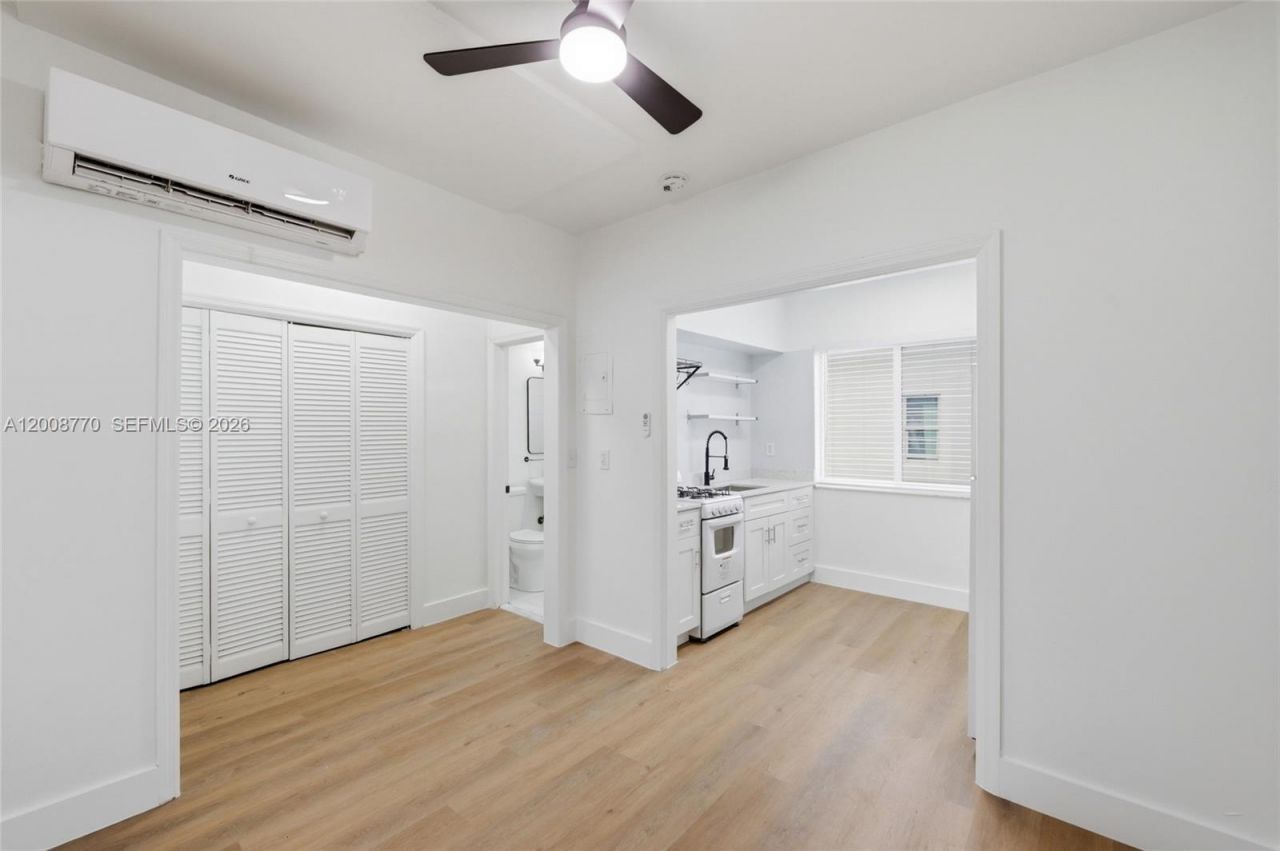 319 80th St , Unit 7, Miami Beach, FL 33141 Photo