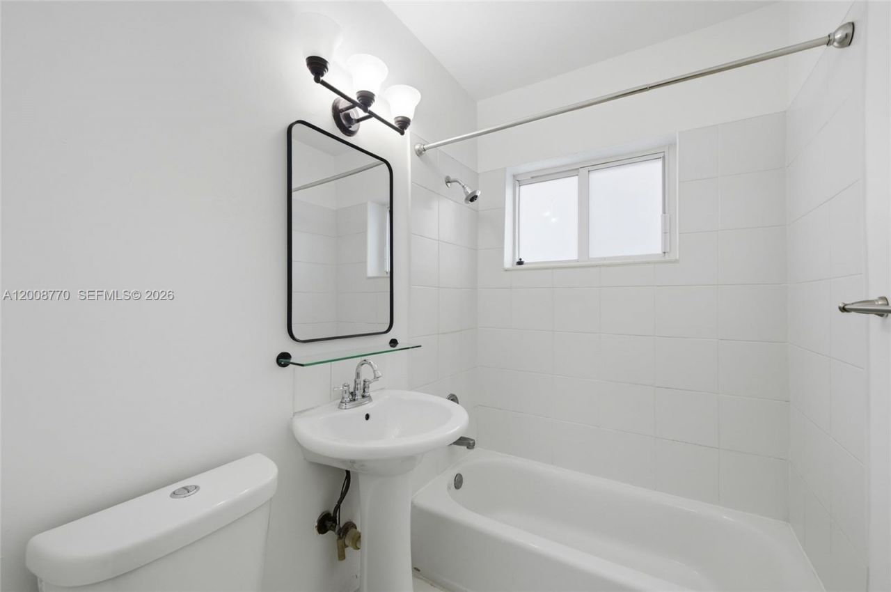 319 80th St , Unit 7, Miami Beach, FL 33141 Photo