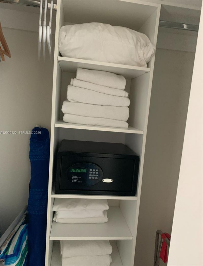 2602 E Hallandale Beach Blvd, Unit R1708, Hallandale Beach, FL 33009 Photo