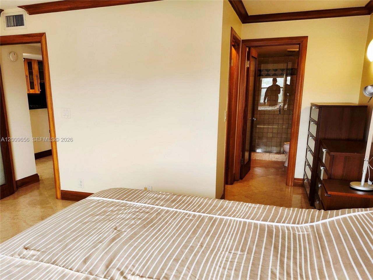 401 Golden Isles Dr , Unit 307, Hallandale Beach, FL 33009 Photo