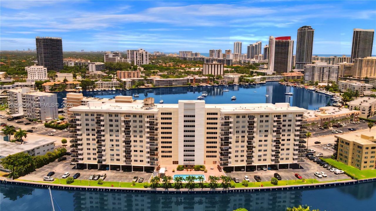 401 Golden Isles Dr , Unit 307, Hallandale Beach, FL 33009 Photo