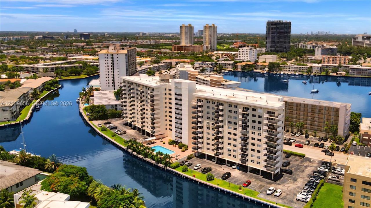 401 Golden Isles Dr , Unit 307, Hallandale Beach, FL 33009 Photo