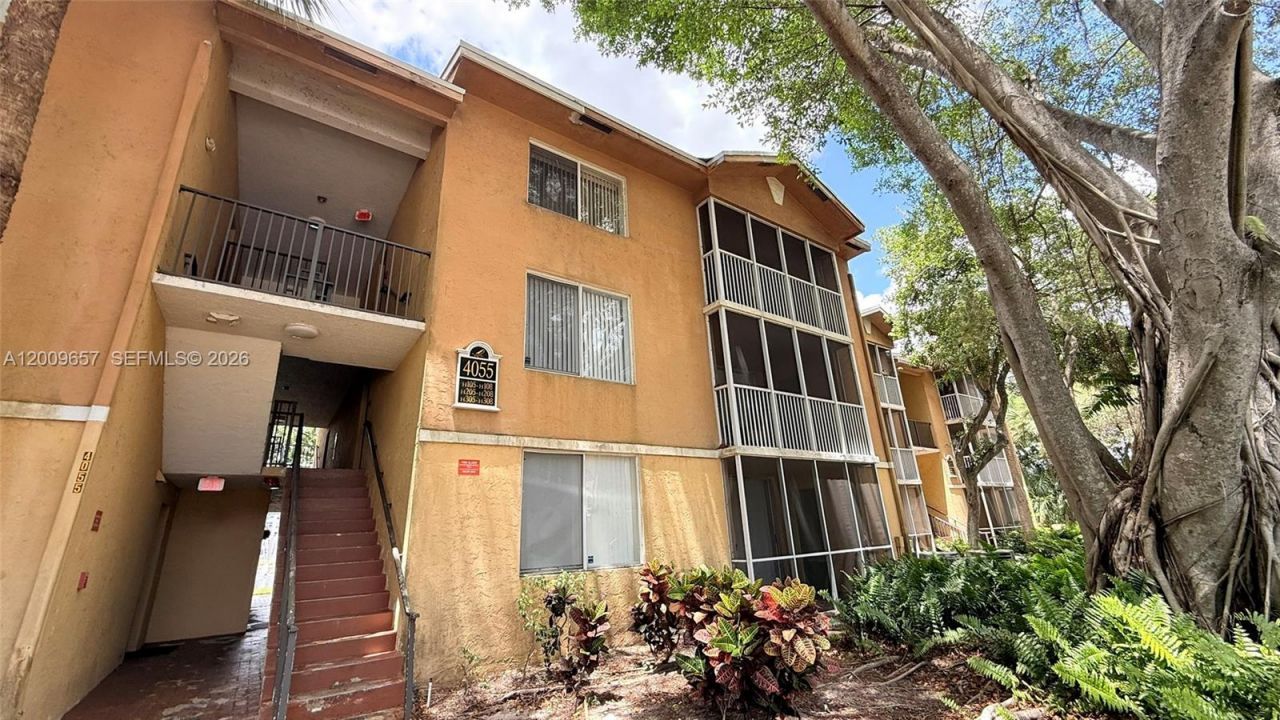 4055 W Mcnab Rd , Unit H206, Pompano Beach, FL 33069 Photo