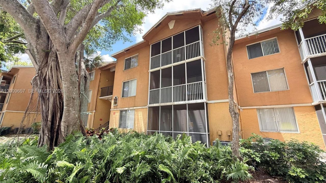 4055 W Mcnab Rd , Unit H206, Pompano Beach, FL 33069 Photo