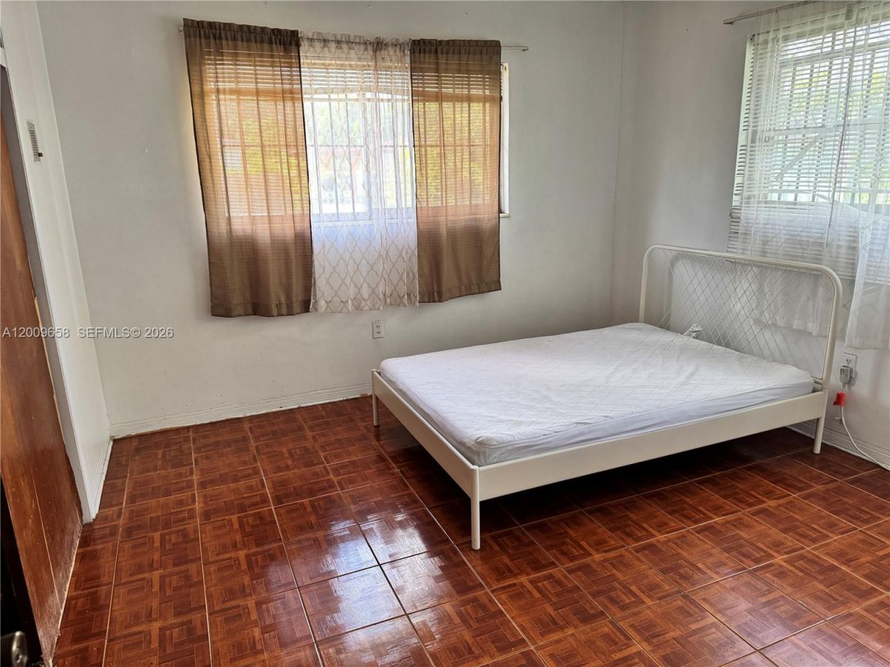 285 NE 165th St, Miami, FL 33162 Photo