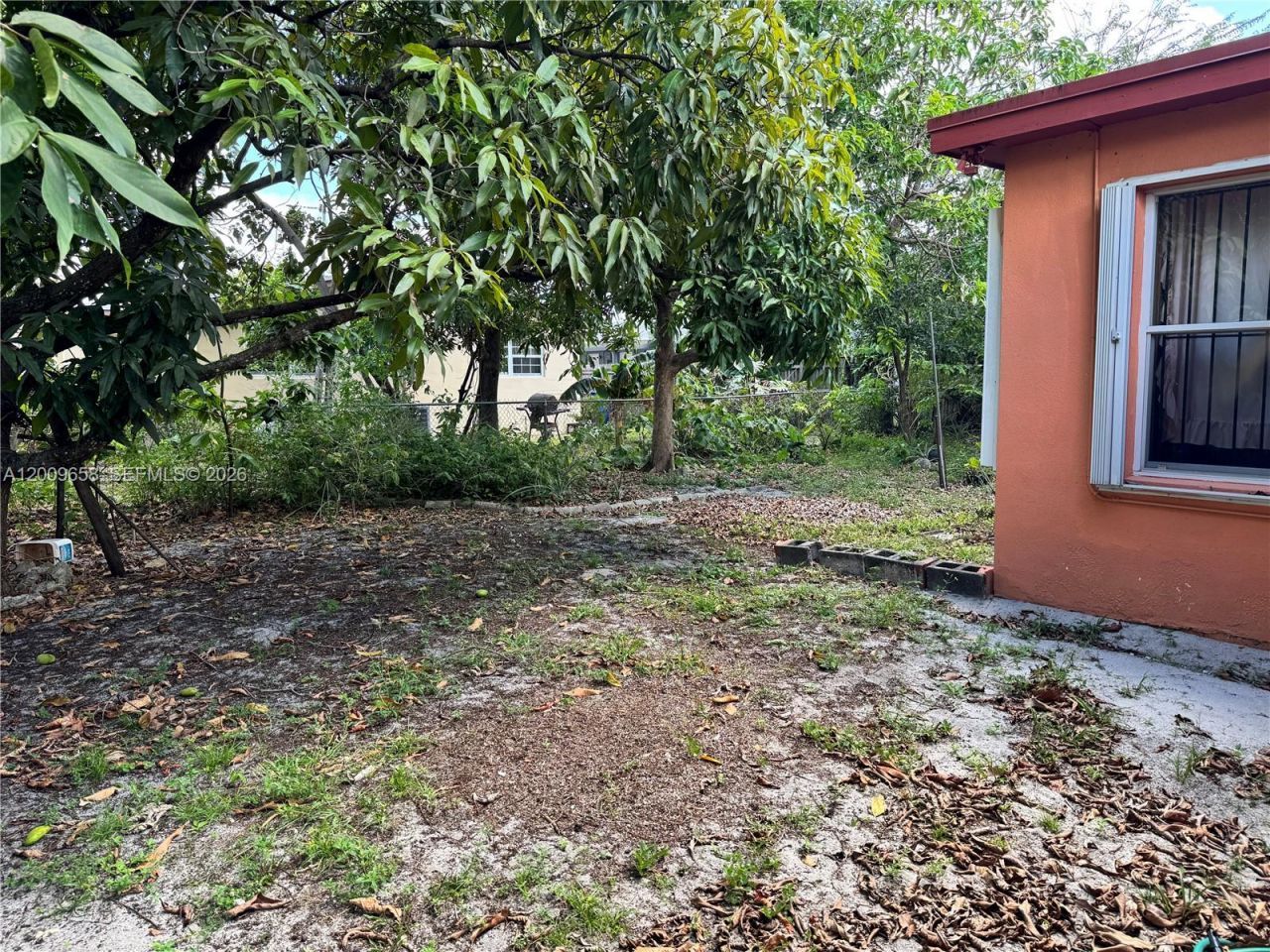 285 NE 165th St, Miami, FL 33162 Photo