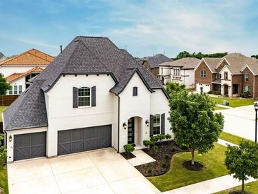 10404 Smarty Jones Street, Frisco, TX 75035