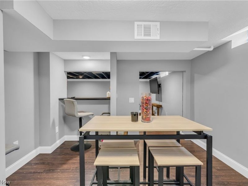 19401 Kilson Avenue , Cleveland, OH 44135 Photo 28