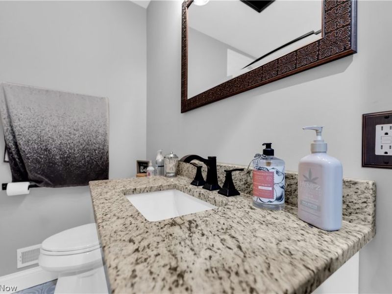 19401 Kilson Avenue , Cleveland, OH 44135 Photo 29