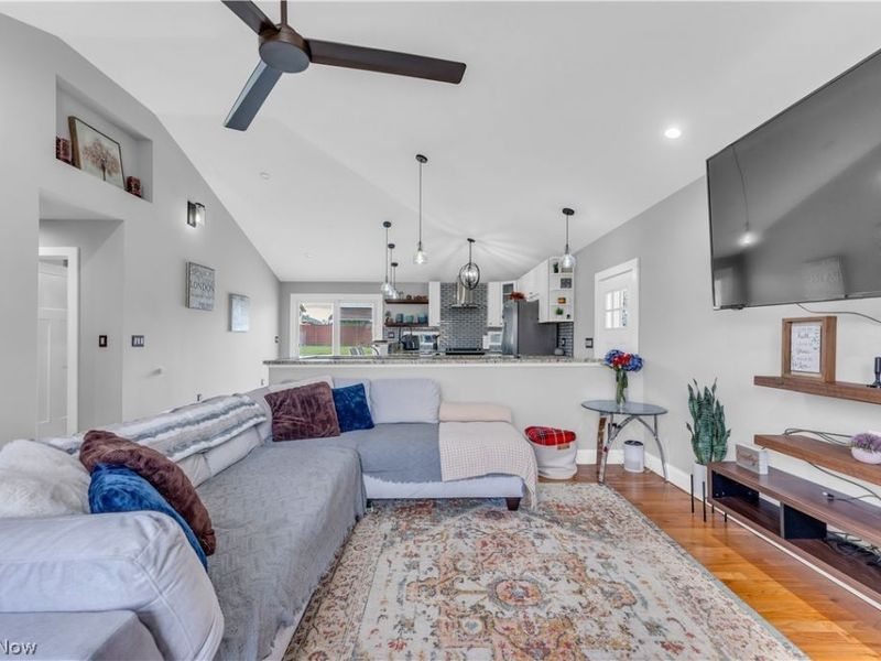 19401 Kilson Avenue , Cleveland, OH 44135 Photo 5