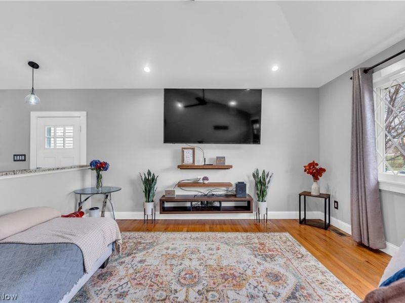 19401 Kilson Avenue , Cleveland, OH 44135 Photo 6