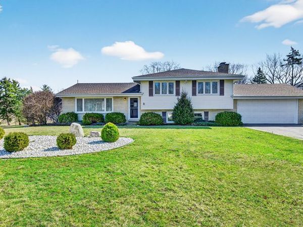 113 S Wedgewood Drive , Barrington, IL 60010