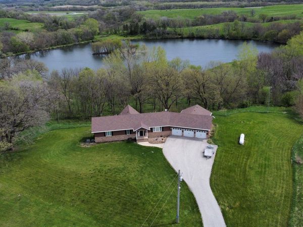 2031 Deer Creek Drive, Humboldt, IA 50548