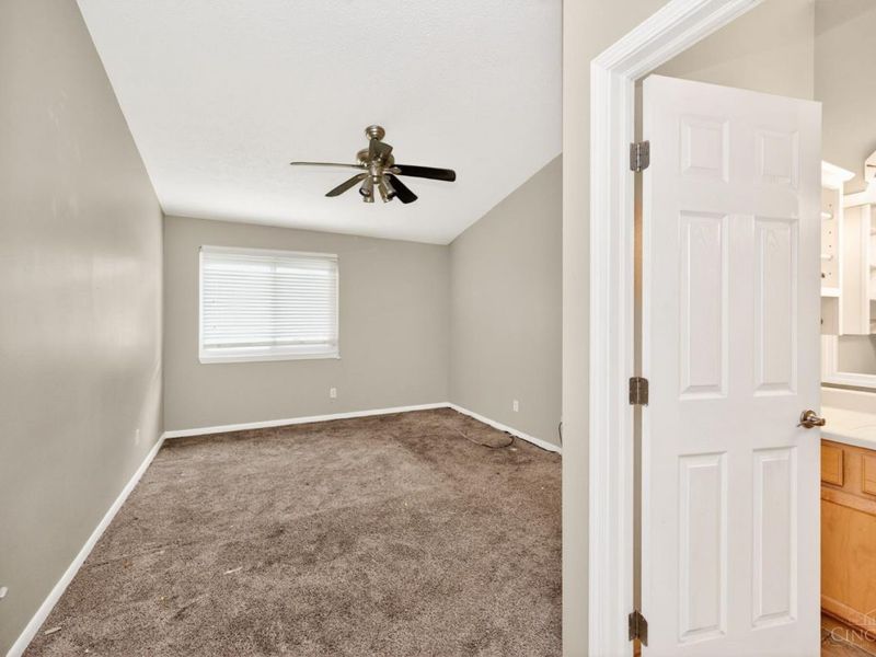 5986 Meadowcreek Drive, Unit 6, Miami Twp, OH 45150 Photo 16