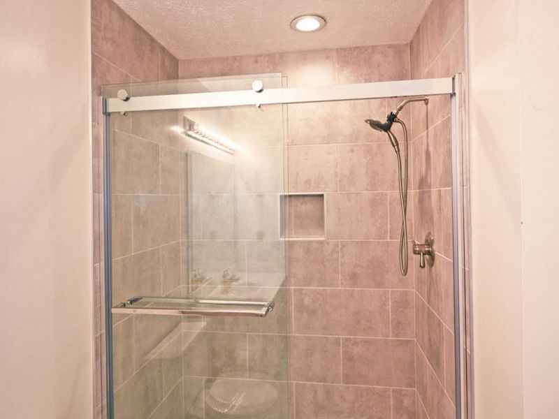 1033 Wittshire Circle, Cincinnati, OH 45255 Photo 21