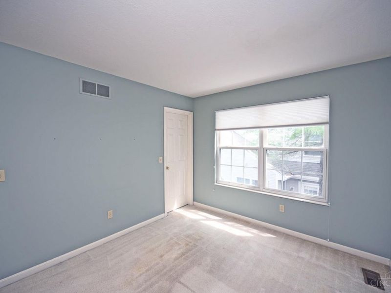 1033 Wittshire Circle, Cincinnati, OH 45255 Photo 26