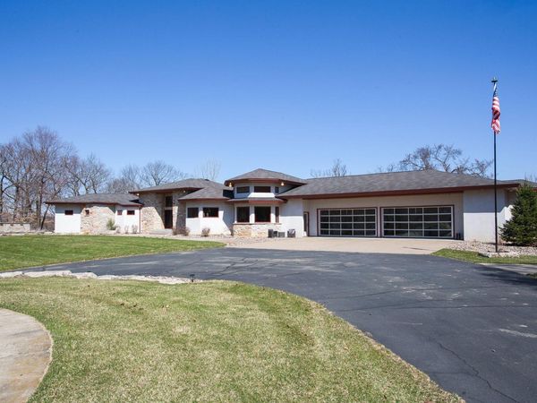 W10622 State Road 35, Prescott, WI 54021