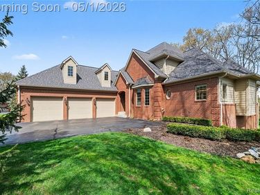 3650 Honors Way, Genoa Twp, MI 48843