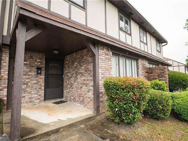 1196 Ashborough Drive, Unit J, Marietta, GA 30067