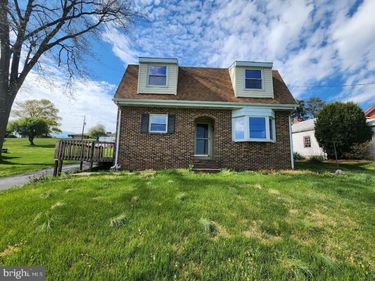 827 DISSTON VIEW DRIVE, LITITZ, PA 17543