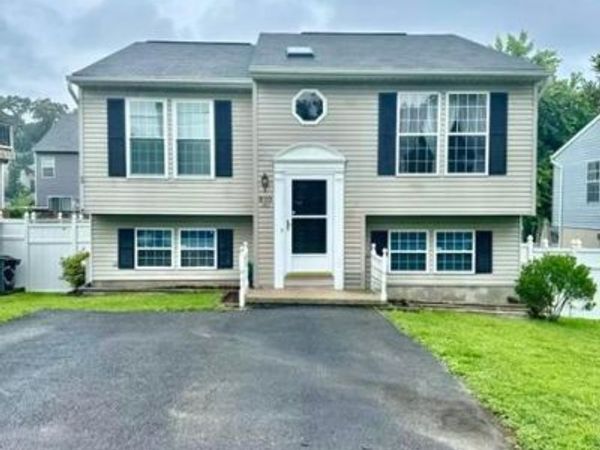 810 205TH STREET, PASADENA, MD 21122
