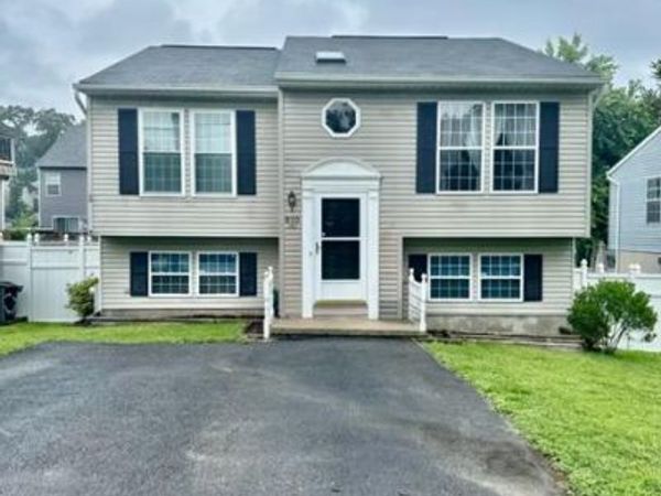 810 205TH STREET, PASADENA, MD 21122