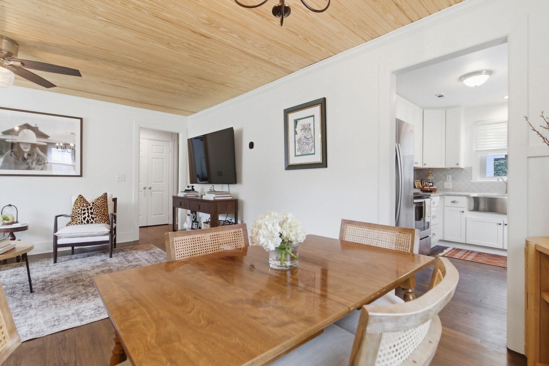 5086 Chateau Avenue Photo 12