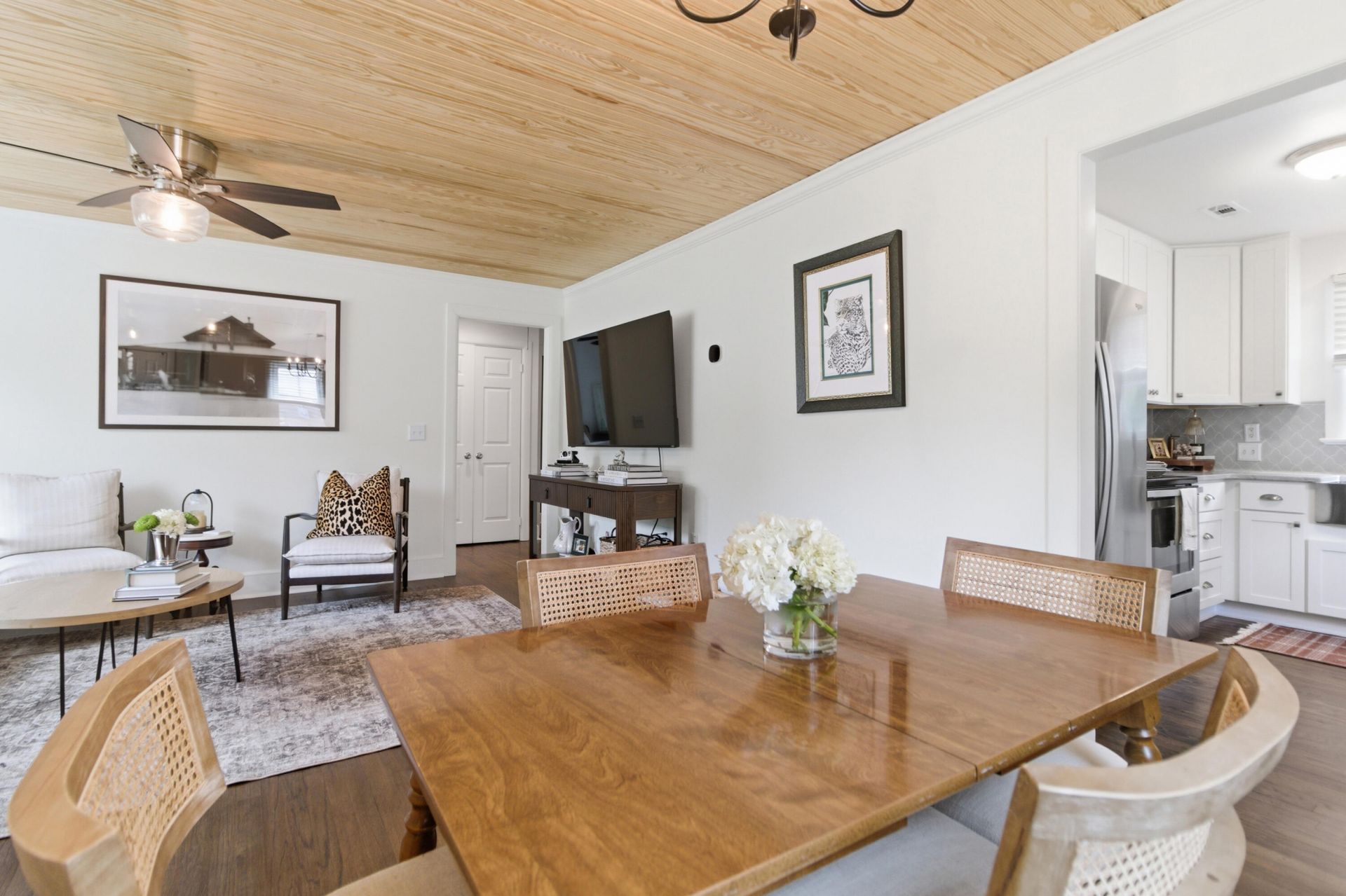 5086 Chateau Avenue Photo 13