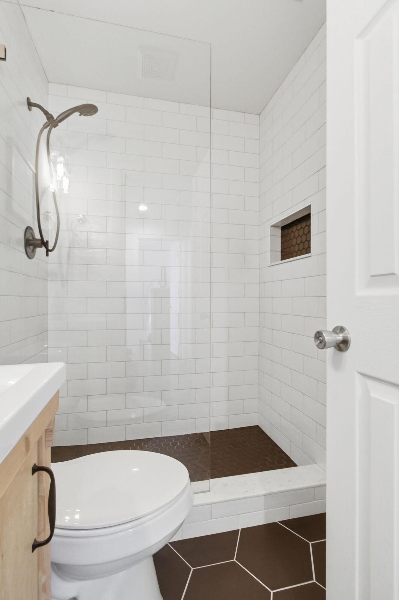 5086 Chateau Avenue Photo 28