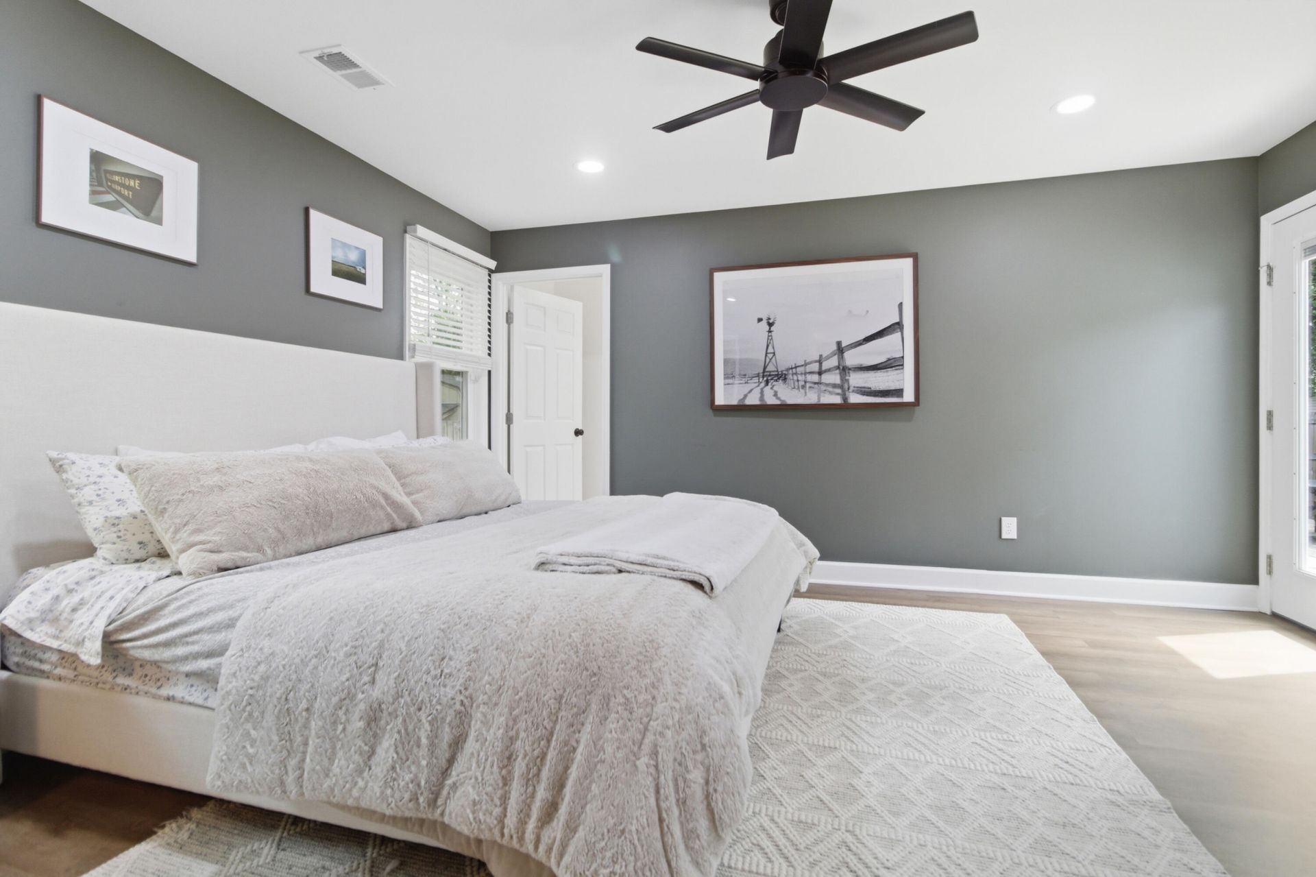 5086 Chateau Avenue Photo 30