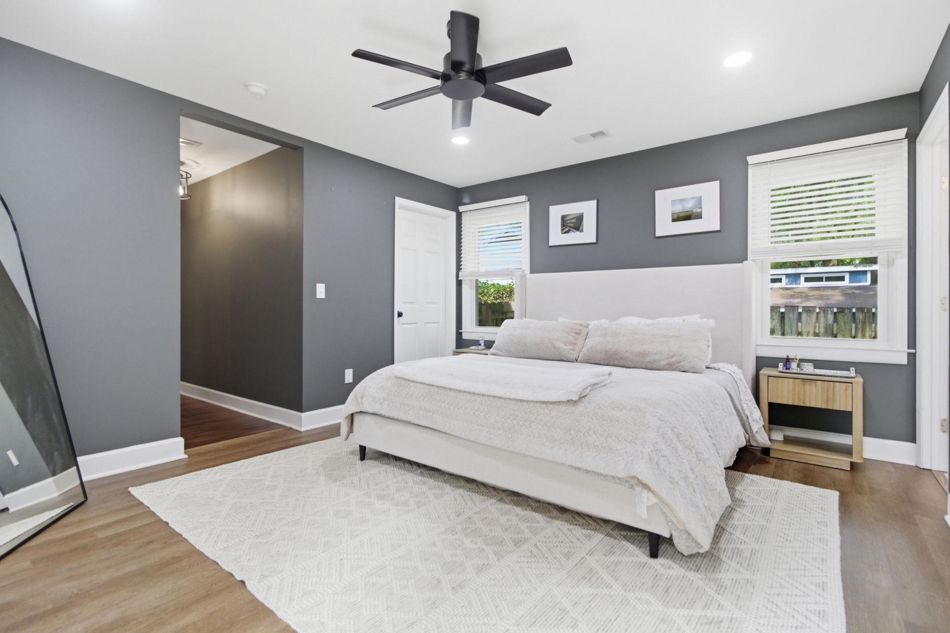 5086 Chateau Avenue Photo 33