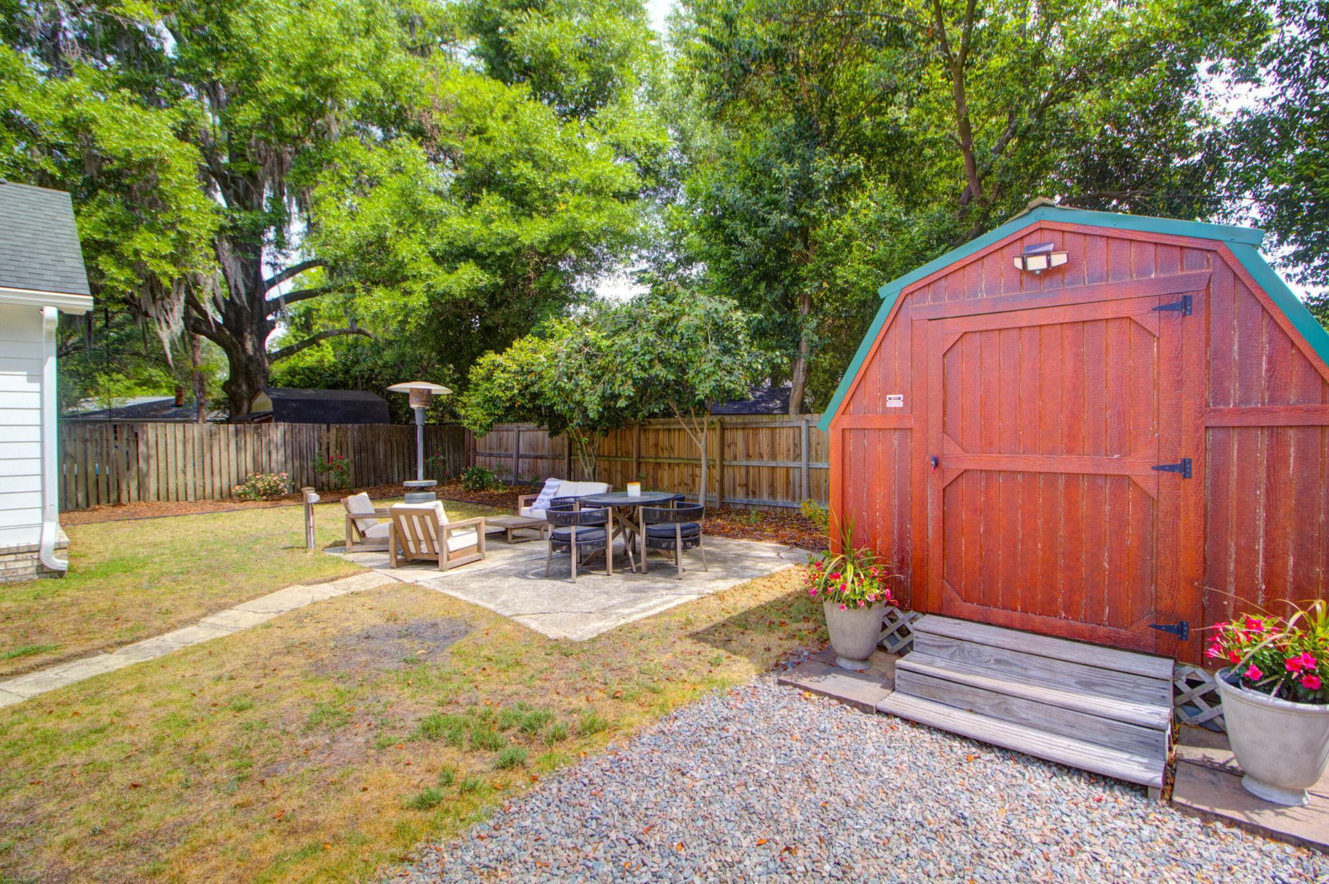 5086 Chateau Avenue Photo 38