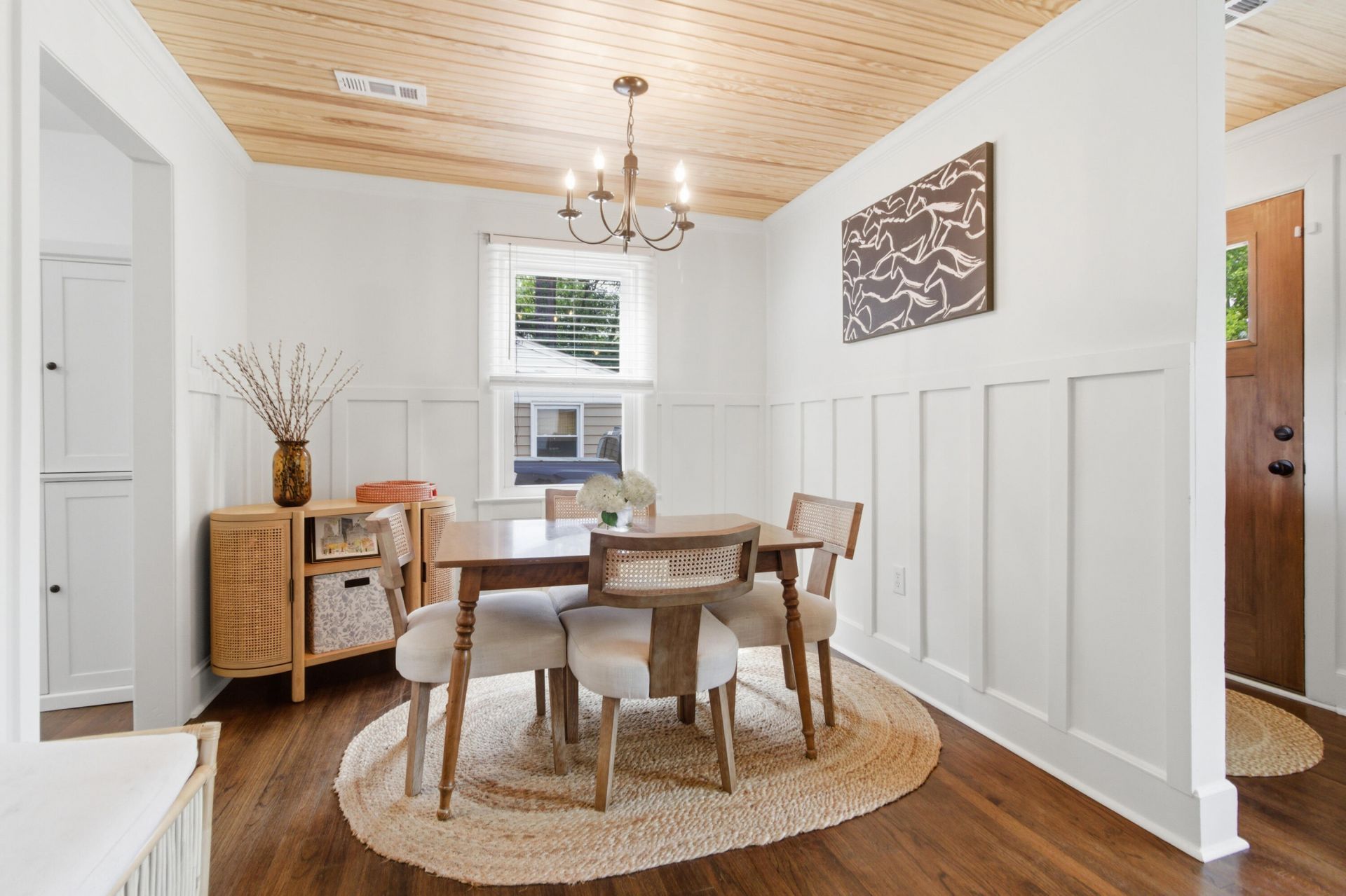 5086 Chateau Avenue Photo 9