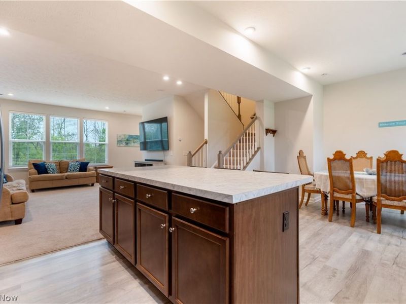 342 E Reno Drive, Louisville, OH 44641 Photo 18