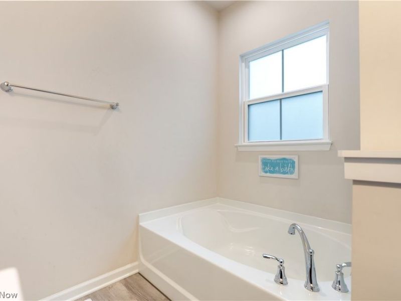 342 E Reno Drive, Louisville, OH 44641 Photo 30