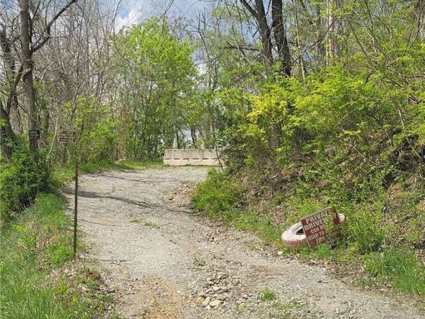 70471 Mount Pleasant Pike , Martins Ferry, OH 43935