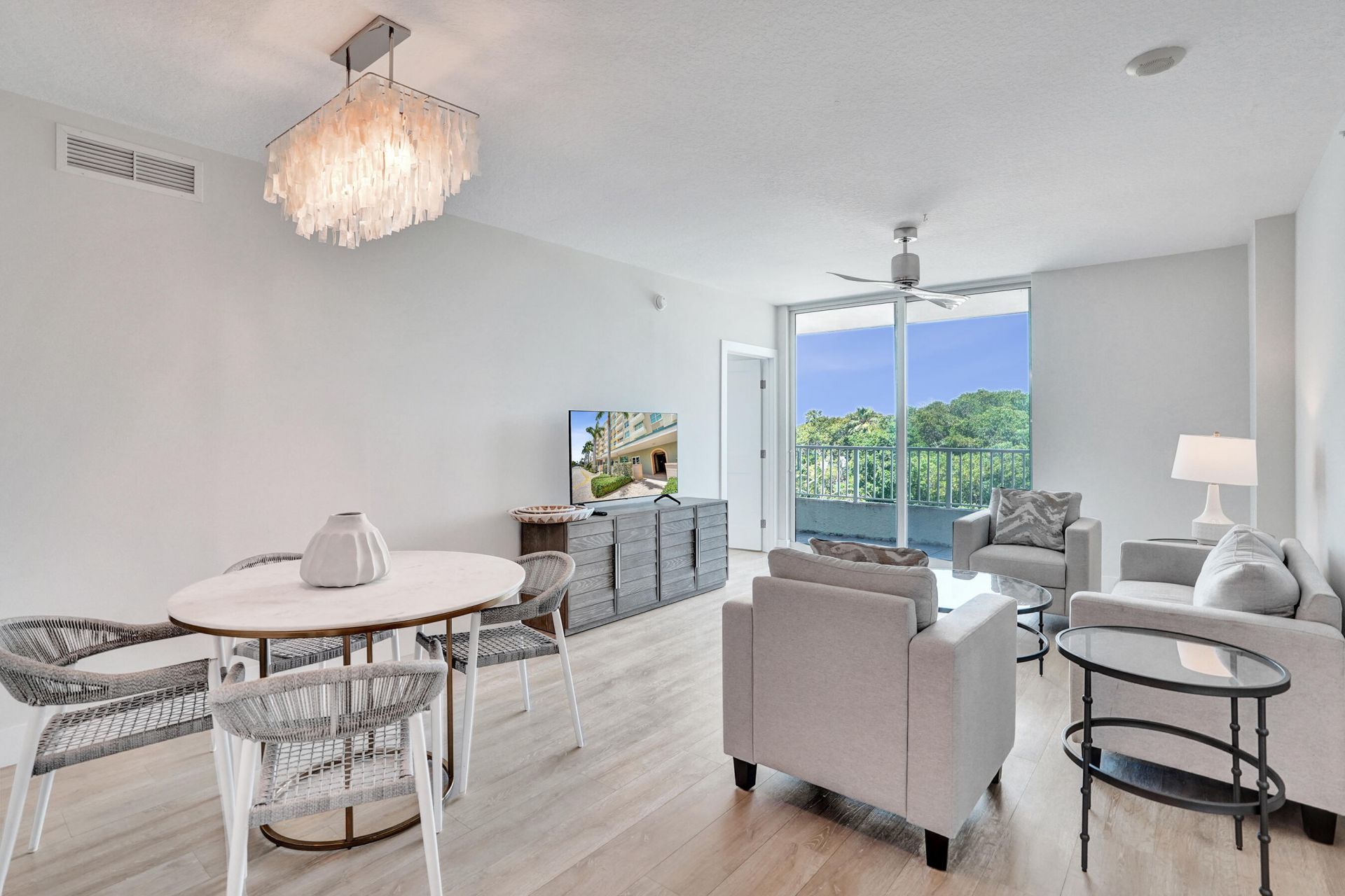 700 E Boynton Beach Boulevard, Unit 406, Boynton Beach, FL 33435 Photo