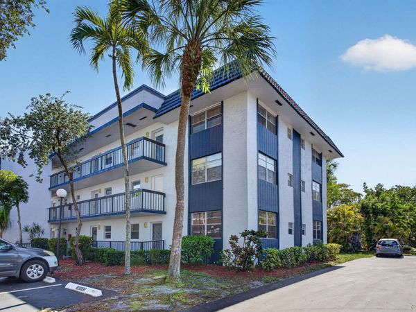 3060 Holiday Springs Boulevard, Unit 201, Margate, FL 33063